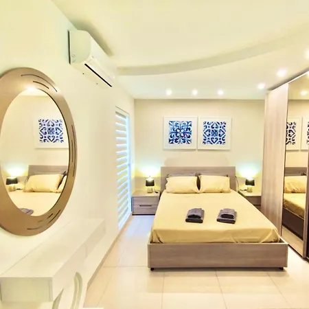 The Papillon Penthouse Apartament *