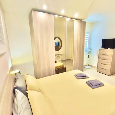 Апартаменты The Papillon Penthouse *