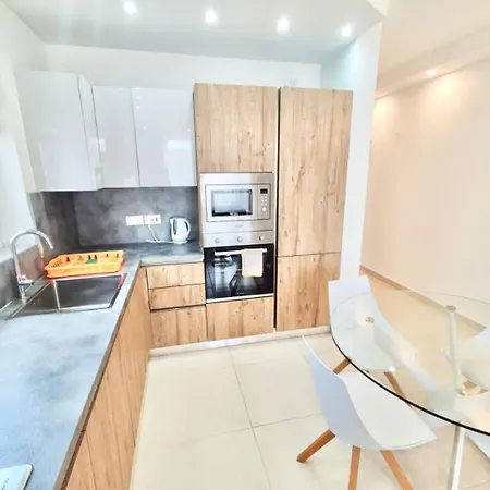 The Papillon Penthouse Santa Vennera