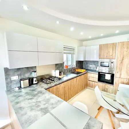 The Papillon Penthouse Apartamento Santa Vennera