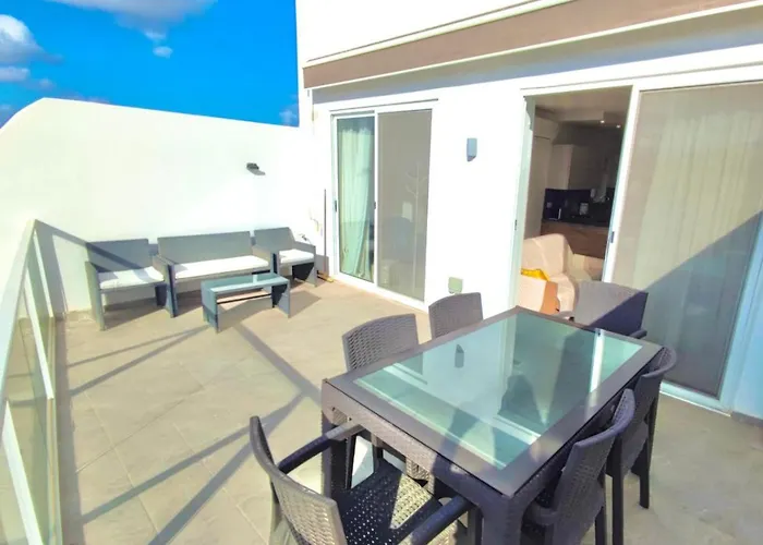 The Papillon Penthouse * Santa Vennera